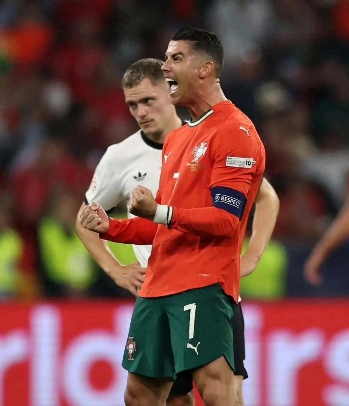 包含葡萄牙惨负，小组头名前途堪忧的词条