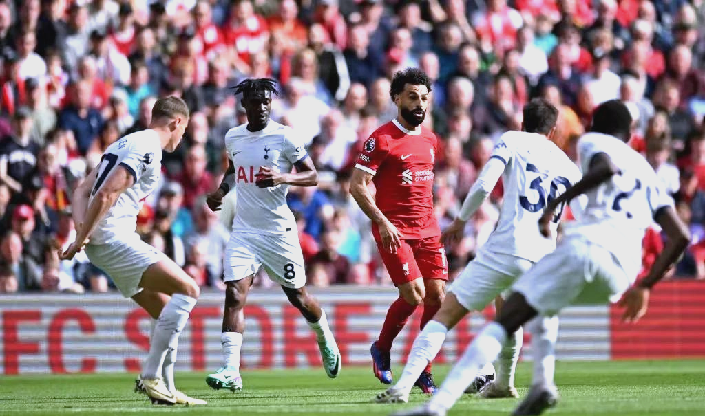 热刺客场大胜,逼近联赛榜首的简单介绍 热刺客场大胜,逼近联赛榜首的简单介绍