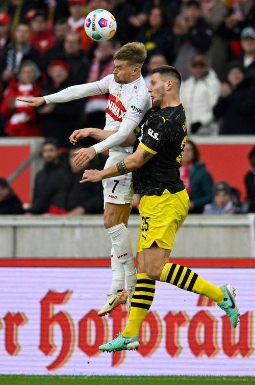 法兰克福奇迹发生，逆袭晋级欧洲联赛四强的简单介绍