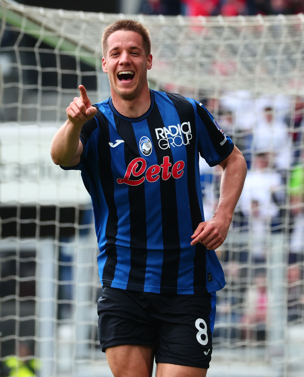 博洛尼亚主场不敌亚特兰大，输球未能脱险的简单介绍