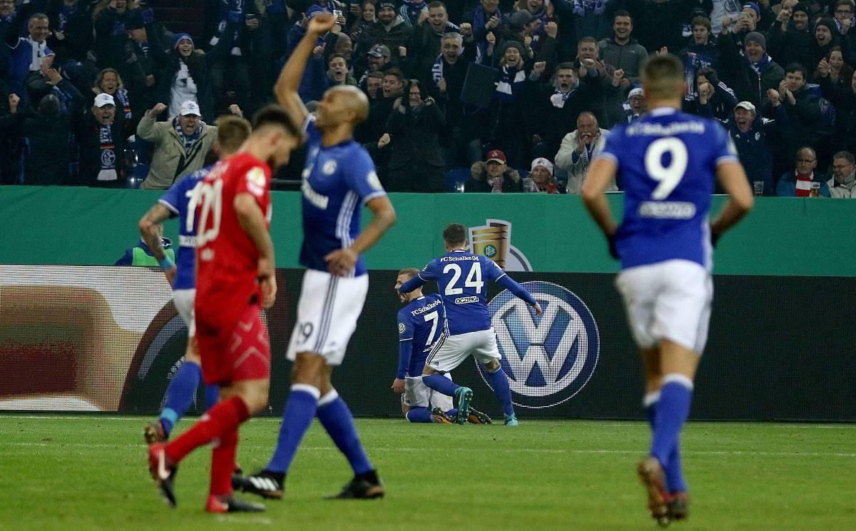 足球联赛：球队实力较量世界最顶尖对手的简单介绍