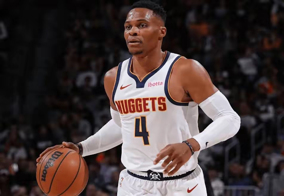 包含NBA西部第二场：开拓者主场逆袭掘金的词条